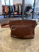 Load image into Gallery viewer, Roots Brown Crossbody
