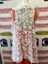 Cargar imagen en el visor de la galería, White Sheer Sleeveless Overlay (One Size Fits Most)
