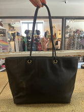 Load image into Gallery viewer, Liz Claiborne Flower Black Purse
