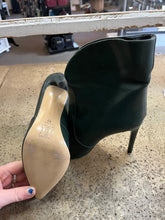 Charger l&#39;image dans la galerie, Italian Green Leather Heeled Boots (Size 6/EU 37)
