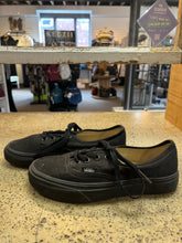 Charger l&#39;image dans la galerie, Vans Black ‘Authentic Shoe’ (Women’s 6.5/ Men’s 5)
