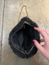 Cargar imagen en el visor de la galería, Soft &amp; Fluffy Black Evening Bag
