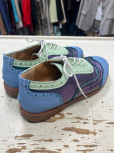 Charger l'image dans la galerie, Holographic Blue &amp; Green Oxford Lace Up Shoes (Size 8/EU 39)
