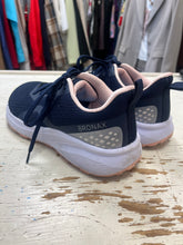 Load image into Gallery viewer, Bronax Wide Toe Box Road Running Shoe (Size 8/EU 39)

