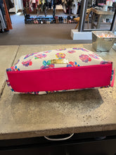 Charger l'image dans la galerie, Betsy Johnson Bow-Licious Tote Purse
