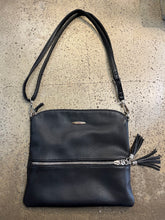 Load image into Gallery viewer, David Jones Sanna Black Leather Crossbody
