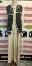 Charger l'image dans la galerie, Grey Handknit Chunky Vest (Size M/L)
