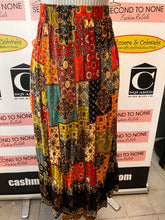 Cargar imagen en el visor de la galería, Patchwork Flowy Skirt (Size 3X)
