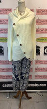 Load image into Gallery viewer, Indigo Soul Cream Knit Sweater (Size XL)
