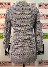 Load image into Gallery viewer, Croft &amp; Barrow Crochet Sweater (Size L)
