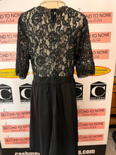 Charger l'image dans la galerie, NWT Nemidor Black Lace Bodice Dress (Size 20)
