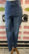 Load image into Gallery viewer, Spanx Distressed Jeans (Size XL)
