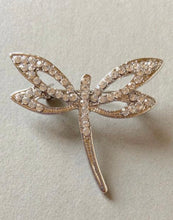 Cargar imagen en el visor de la galería, Decorative Brooch Pin (4 Cute Styles)
