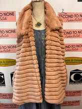 Cargar imagen en el visor de la galería, Made in Italy Pink Fuzzy Vest (Size L/XL)
