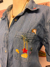 Load image into Gallery viewer, Vintage Cabin Creek Tropical Icons Denim Shirt (Size L)
