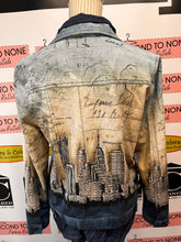Charger l'image dans la galerie, Dolcezza Cityscape Art Print Jacket (Size M)
