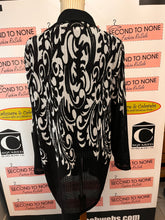 Load image into Gallery viewer, TanJay Black &amp; White Open Cardigan (Size L)
