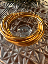 Cargar imagen en el visor de la galería, Slinky-Style Multi-Strand Bracelet (Gold &amp; Silver)
