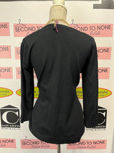 Load image into Gallery viewer, Cable &amp; Gauge Black Knit Sweater (Size M)
