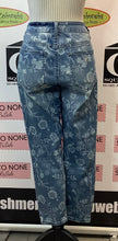 Load image into Gallery viewer, Guess Floral Pants Denim Jeans (Size 29)

