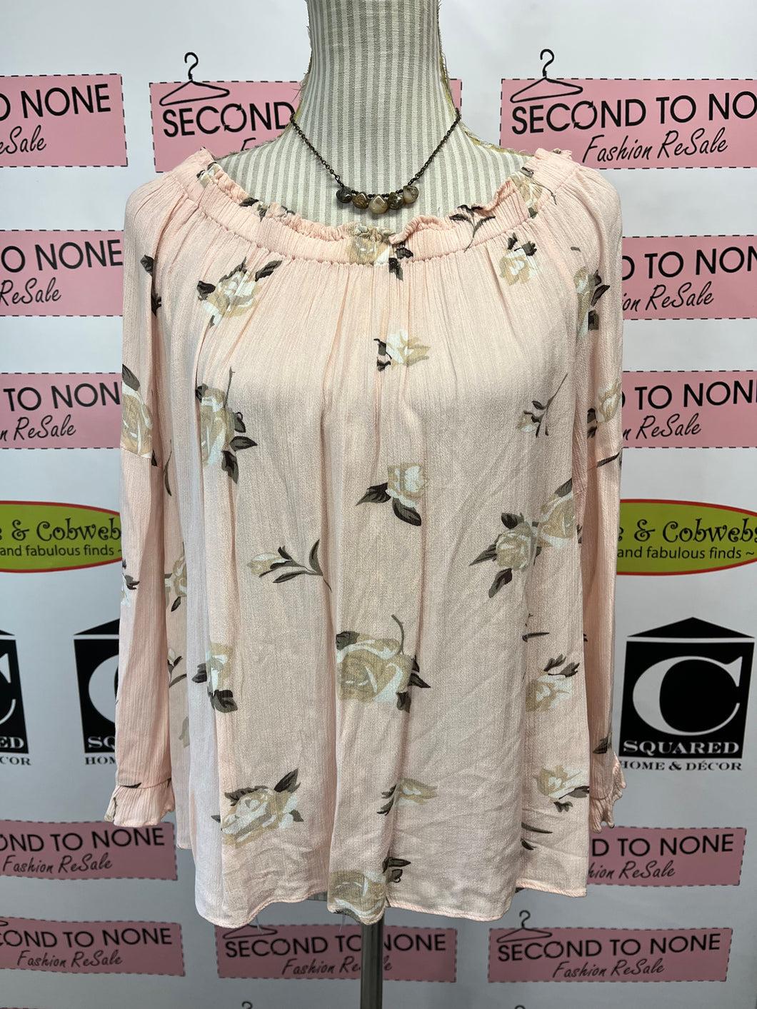 Charlie Paige Floral Top (Size L)
