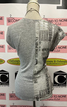 Charger l'image dans la galerie, Silver Draped Word Print Top (Size M)
