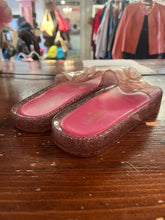 Cargar imagen en el visor de la galería, Kate Spade Sparkly Slide Sandals (Size 8)
