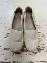 Cargar imagen en el visor de la galería, Clarks Breeze Step II Slip On Shoes (Size 11)
