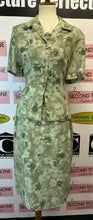 Load image into Gallery viewer, Vintage TanJay Iris 2 Pc Skirt Set (Size 12)
