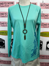 Load image into Gallery viewer, Columbia Hibiscus Sun Protection Long Sleeve (Size L)
