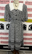 Load image into Gallery viewer, Vintage Camilla Lace Collared Dress (Size M//L)

