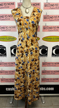 Load image into Gallery viewer, Gorgeous Wildflower Maxi Dress (Size M/L)
