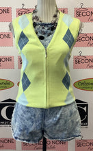 Load image into Gallery viewer, Argyle Zip Vest (S)
