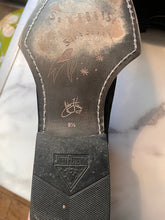 Charger l'image dans la galerie, Men's Designer John Fluevog Suede Boots (Size 9.5)
