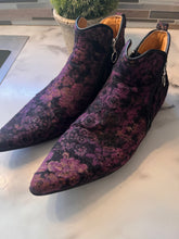 Cargar imagen en el visor de la galería, Men's Designer John Fluevog Tapestry Ankle Boot (Size 10)
