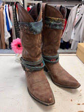 Load image into Gallery viewer, Durango Women's Cowboy Boots (Size 7.5)
