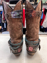 Load image into Gallery viewer, Durango Women's Cowboy Boots (Size 7.5)

