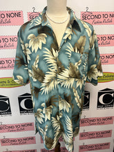 Charger l&#39;image dans la galerie, Abstract Unisex Hawaiian Shirts (2 Variations/Sizes)
