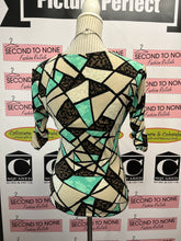 Charger l&#39;image dans la galerie, Faux Wrap Printed Top (Size S)
