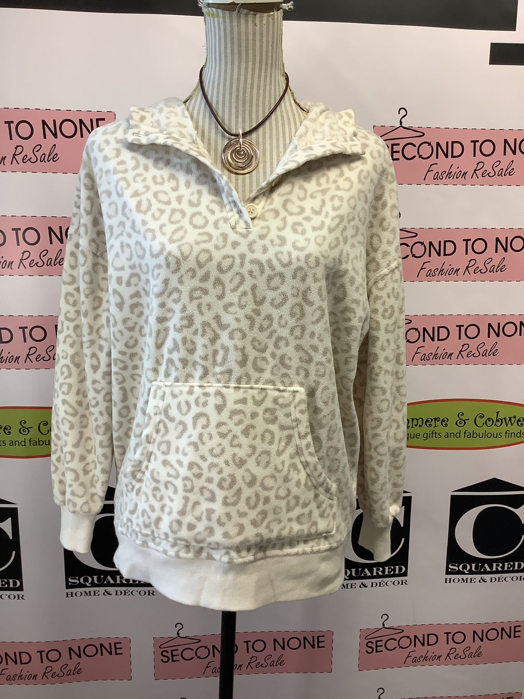 Old Navy Snow Leopard Hoodie (Size XS)
