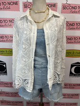 Charger l'image dans la galerie, White Boho Lace Overshirt (Size M)
