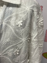 Charger l'image dans la galerie, White Boho Lace Overshirt (Size M)
