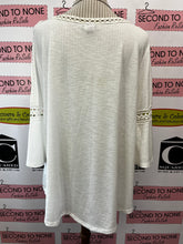 Load image into Gallery viewer, Jones New York White Lace Sleeve Blouse (Size L)
