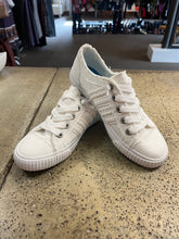 Load image into Gallery viewer, Blowfish Blaine Braid White Sneakers (Size 8)
