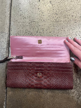 Load image into Gallery viewer, Liz Claiborne Purple Reptile Skin Clutch Wallet
