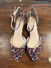 Charger l'image dans la galerie, Animal Print Block Wrap Heels (Size 9.5W)
