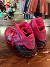 Load image into Gallery viewer, Nike Hyperdunk 2014 “Think Pink” Hightop Basketball Shoes (Size 8.5)
