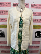 Load image into Gallery viewer, Ribbed Front Button Cardigan (Size L)
