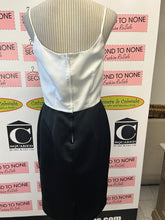 Load image into Gallery viewer, Vintage Bow-Front Dress Set (Size S/M)
