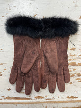 Charger l'image dans la galerie, Brown Pigskin Wool Lined &amp; Fur Trim Leather Gloves (Size 6.5)
